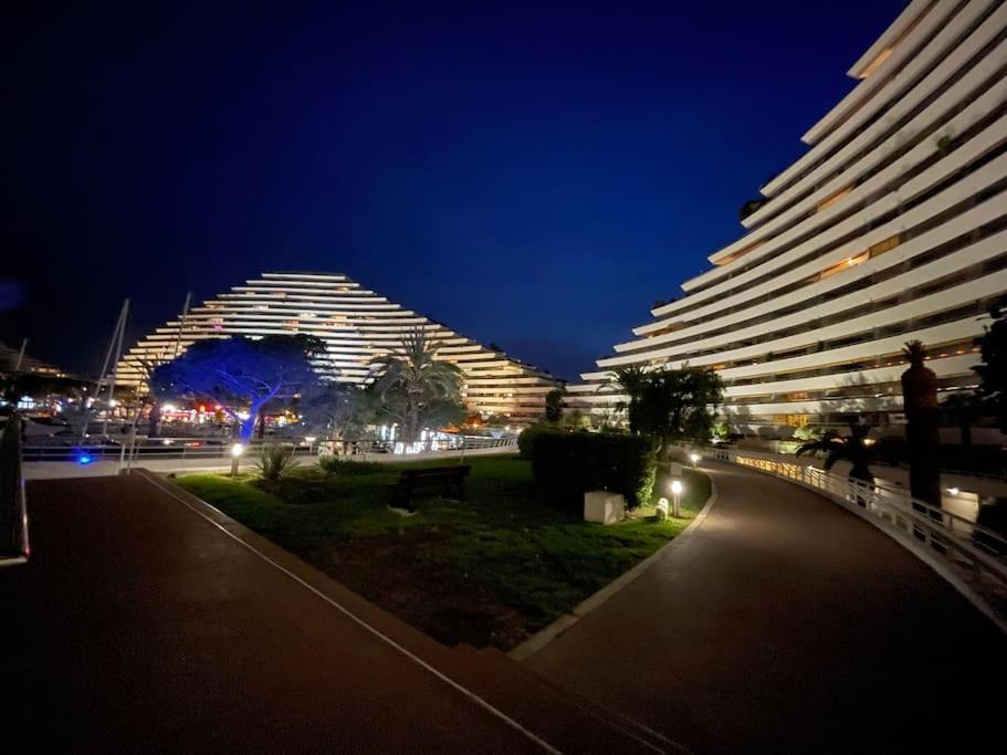 Studio A 2 Pas De La Plage 卢贝新城 外观 照片