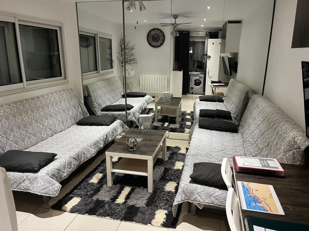 Studio A 2 Pas De La Plage 卢贝新城 外观 照片